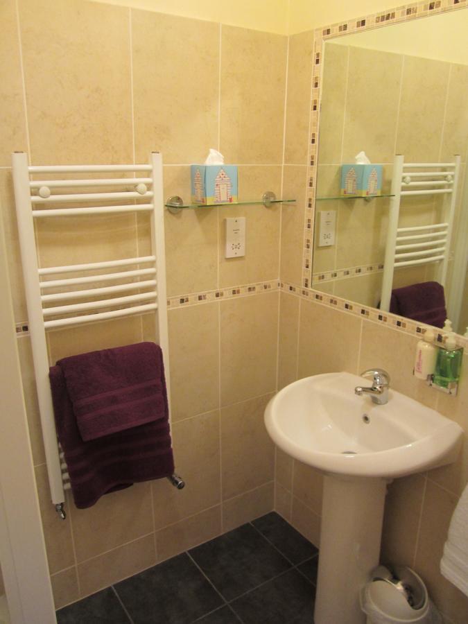 Boyne House Guest House Eastbourne Ngoại thất bức ảnh